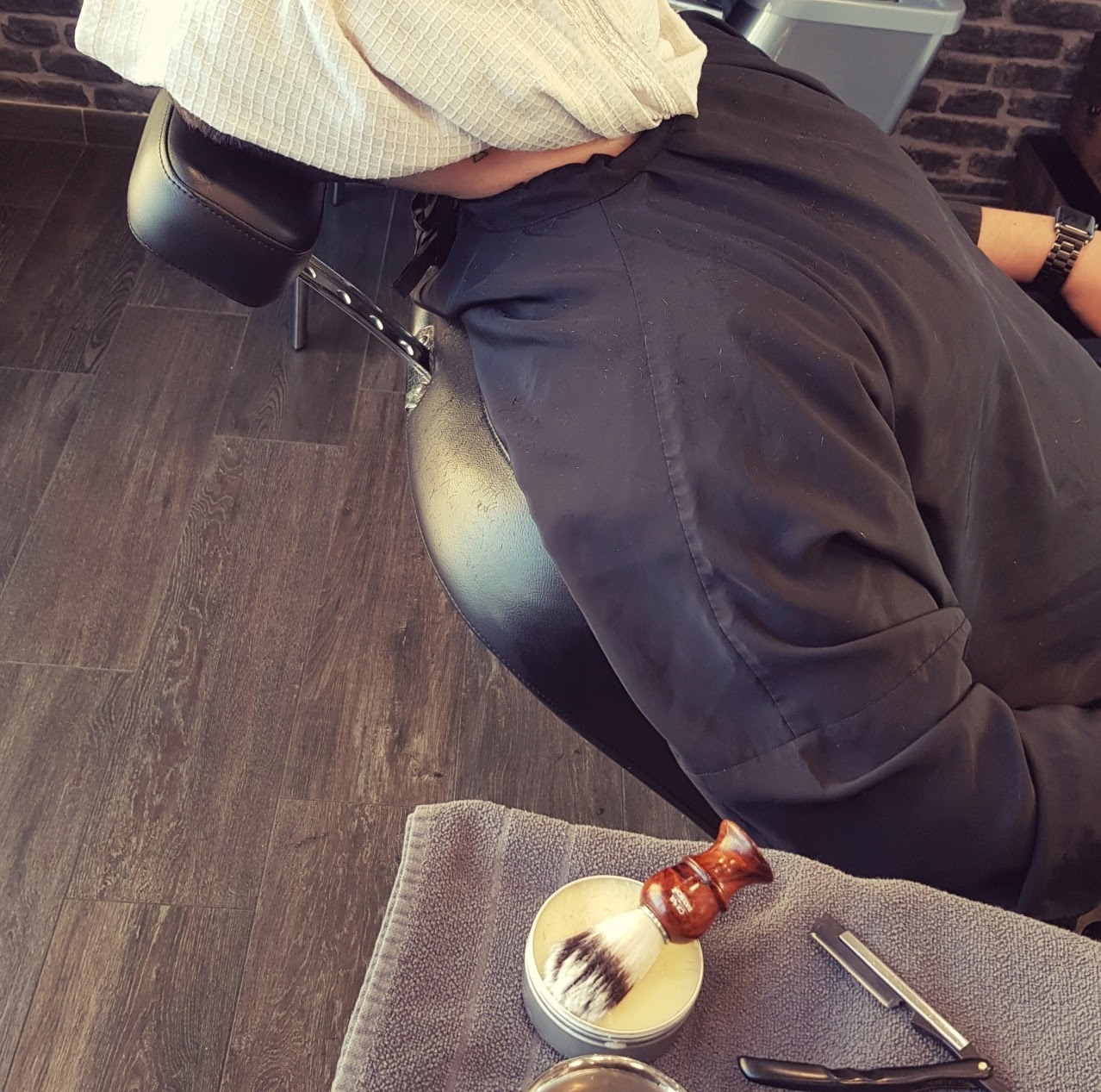 Rituel de rasage au coupe-chou